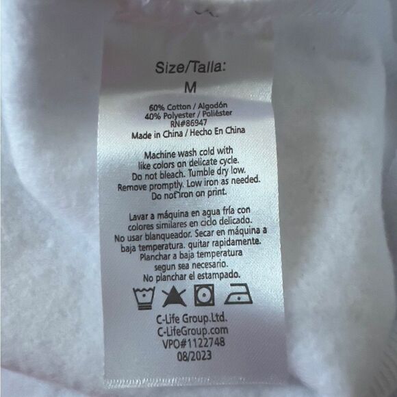 Mean Girls Christmas Sweatshirt-Size Medium - Picture 7 of 7